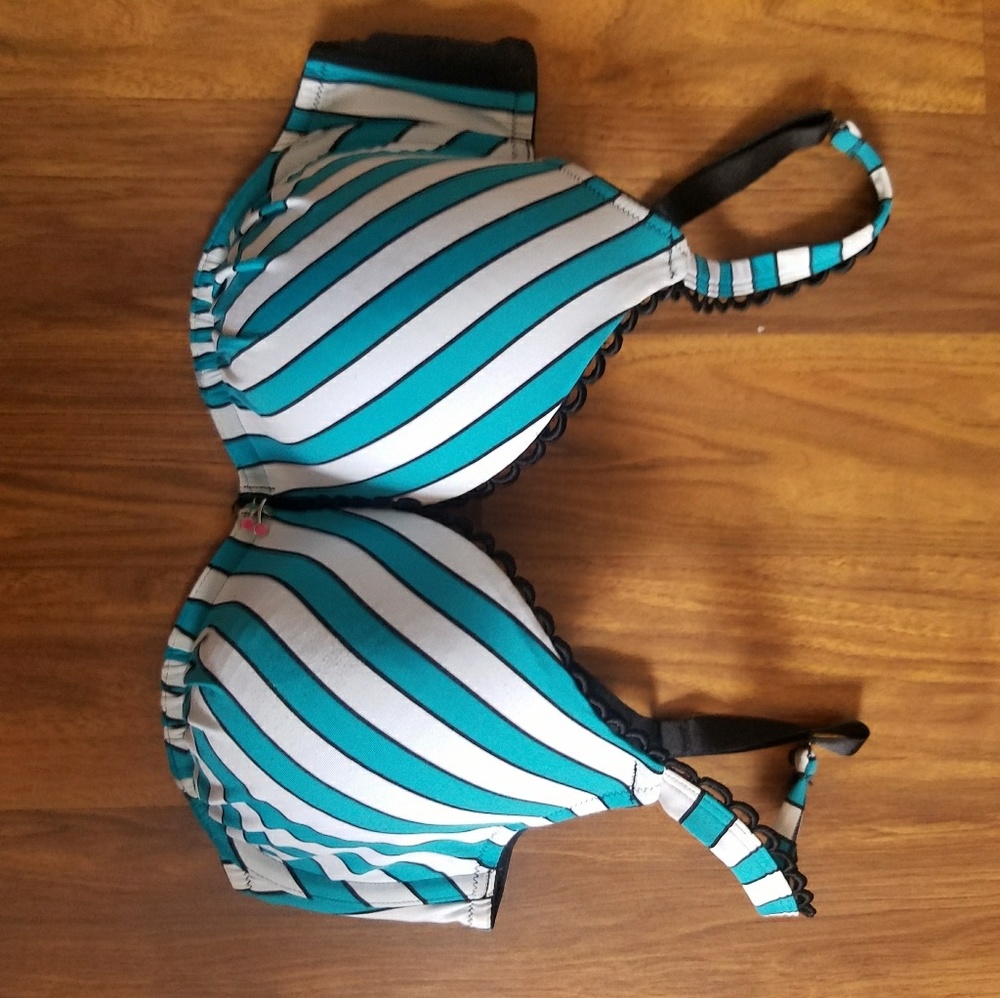 Bra
